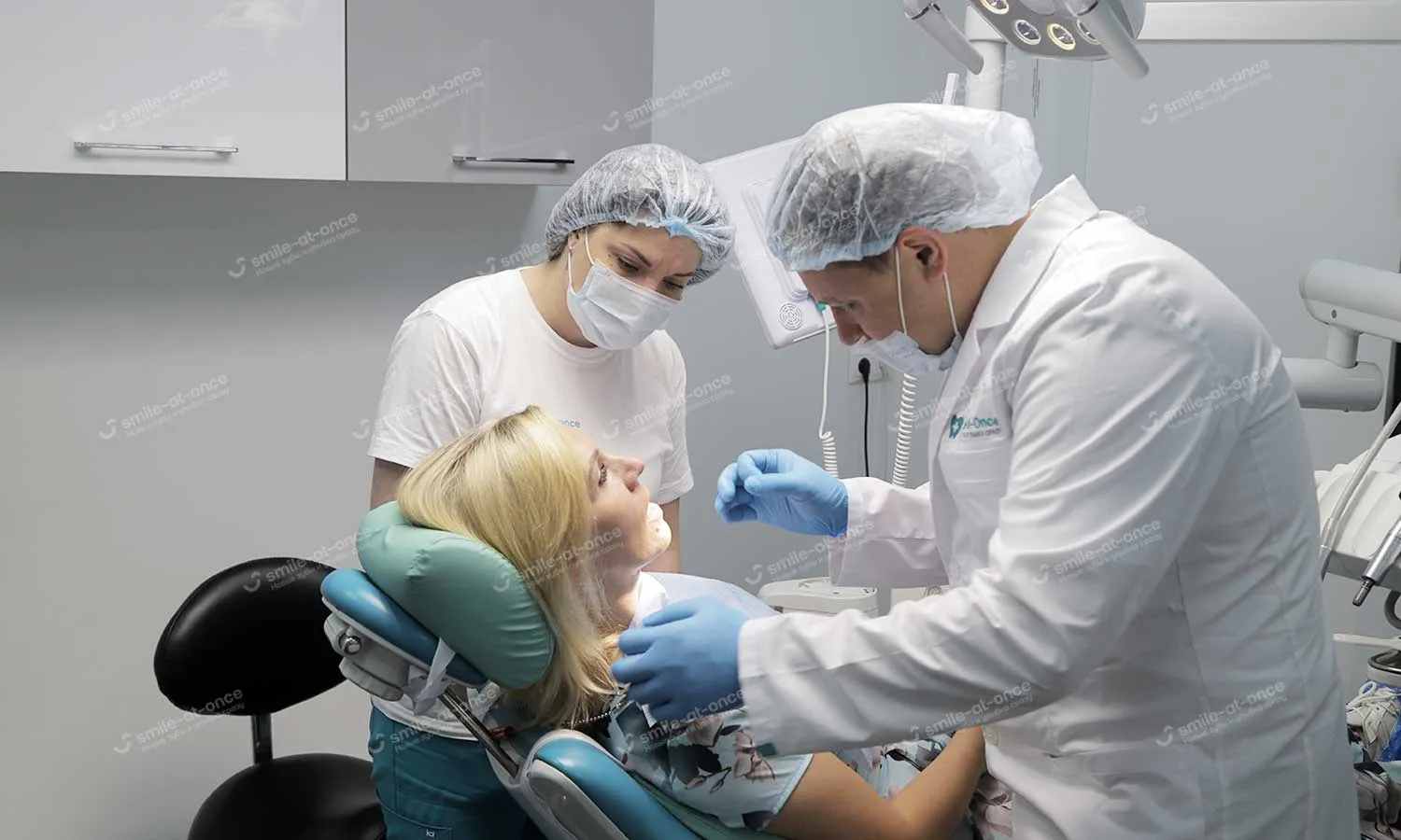 Со стоматологом-ортопедом после имплантации